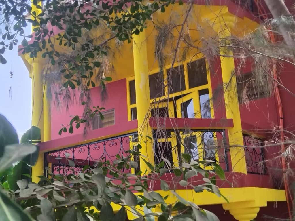 Auberge Africa Thiossane 살리 포르투달 외부 사진