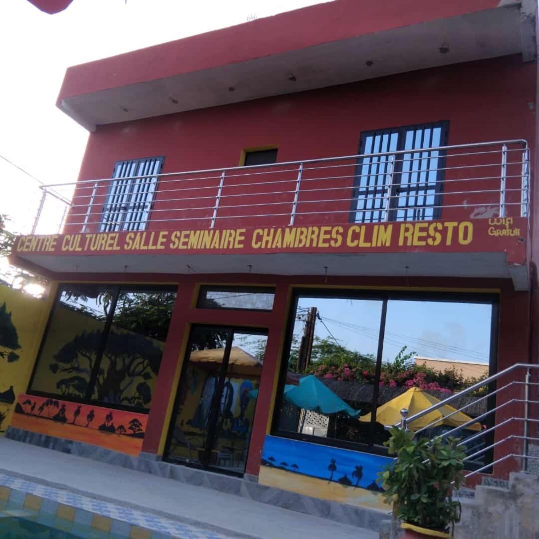 Auberge Africa Thiossane 살리 포르투달 외부 사진